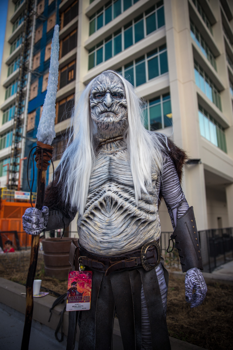 Illustration for article titled Dragon Con Day 4: No Sleep, Sore Feet, and Still Going With Great Costumes